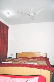 Hotel Feast Inn, Srinagar 2